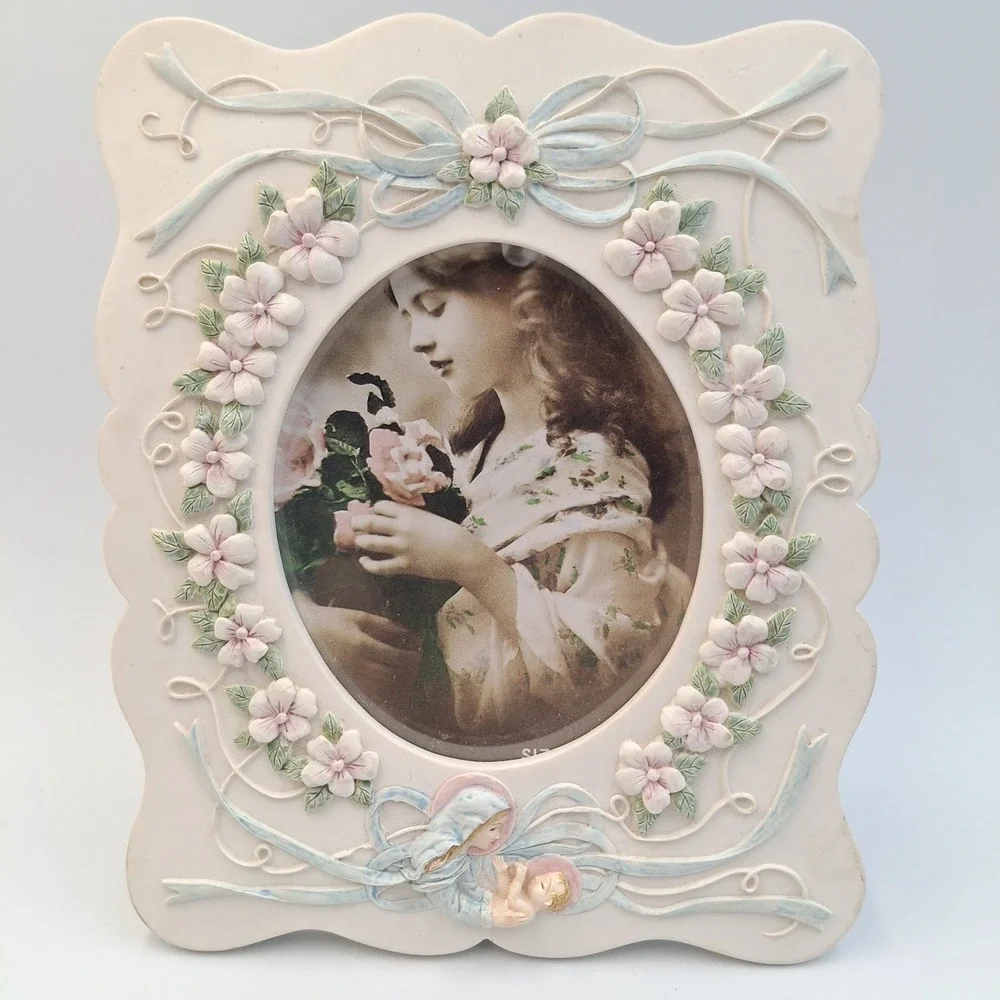 Vintage Style Resin Floral Picture Frame Madonna Child Relief Victorian Girl 5x7